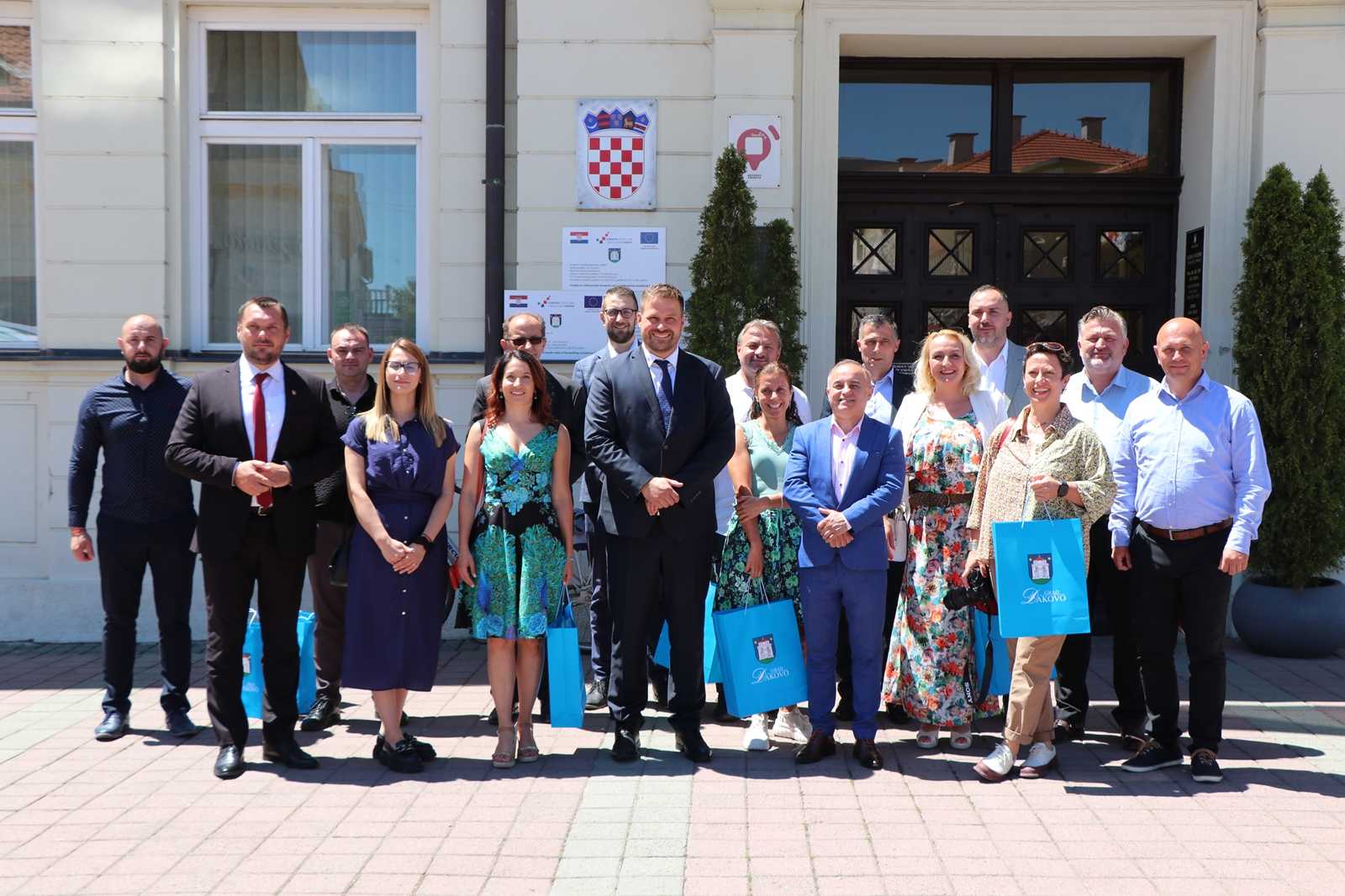 Delegacija bugarskog Grada Sandanskog na prijemu u Gradskoj upravi Grada Đakova